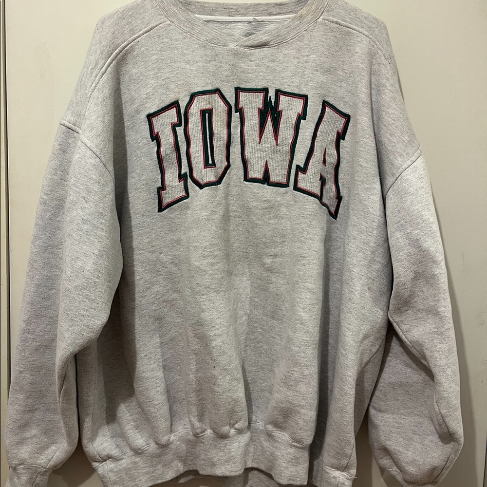 Vintage oversized crewneck sweater